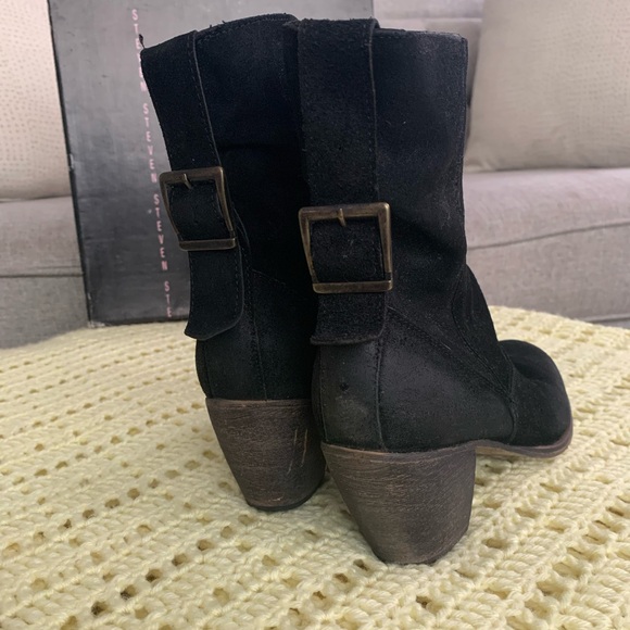 Steve Madden Stay GE  Black Suede Ankle Boots - Picture 7 of 12